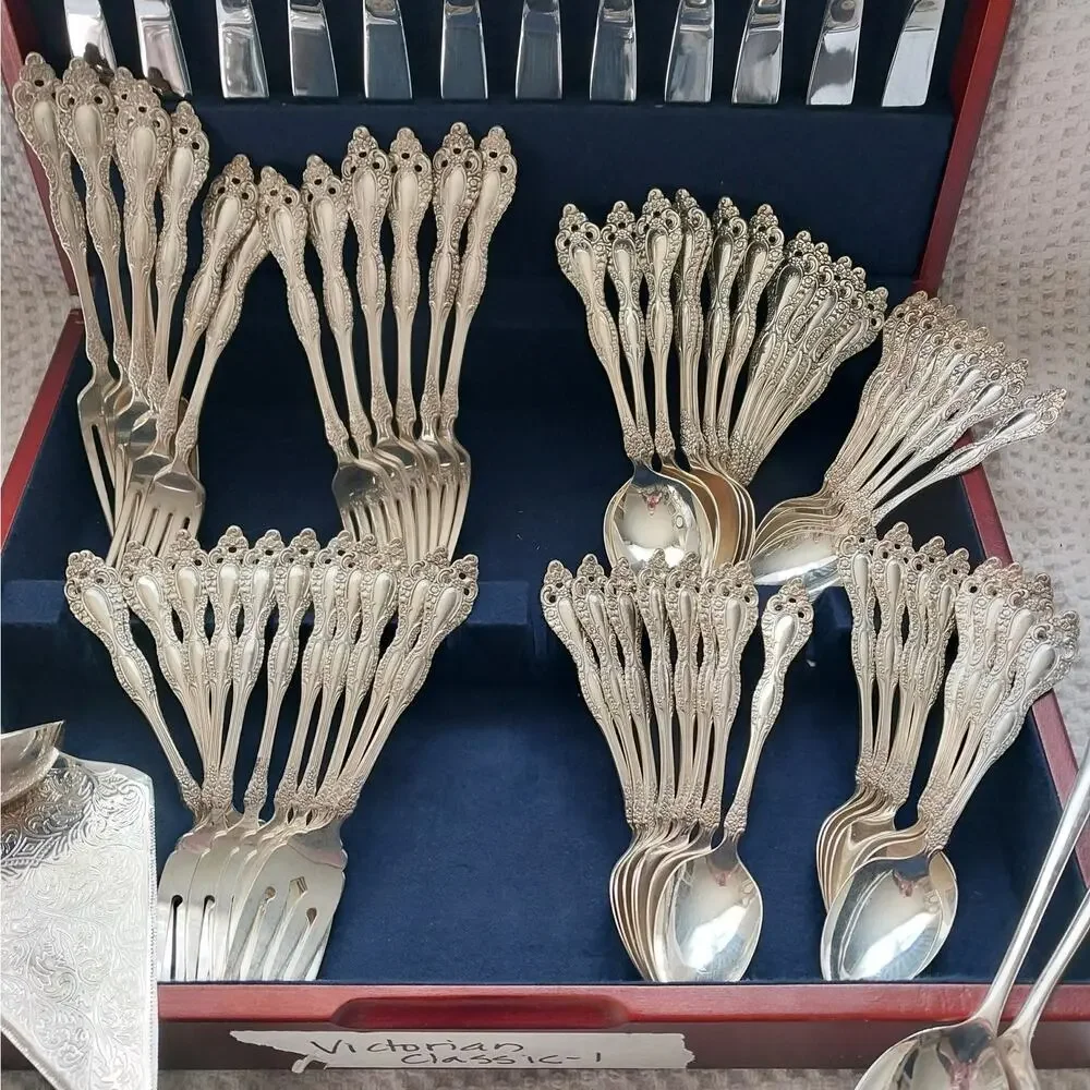 VTG/ANTIQUE SILVERPLATE ROGERS 1881, 